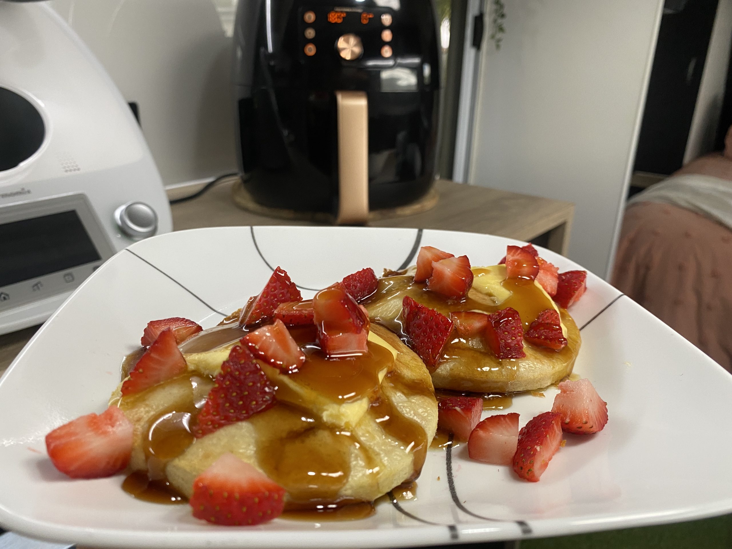 healthy pancakes, gluten free pancakes, paleo pancakes, air fryer pancakes, air fryer recipe, aussie destinations unknown