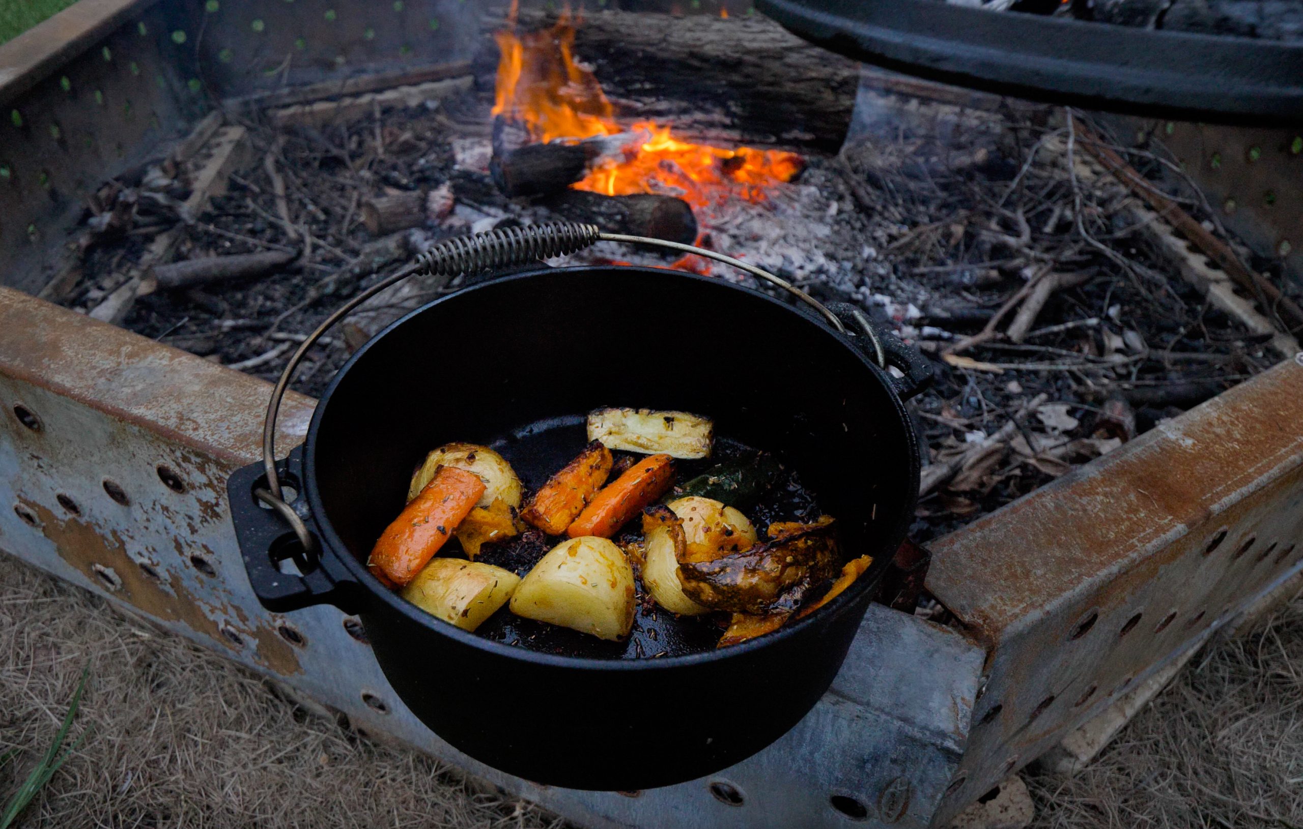 campfire cooking, camp oven veggies, camp ovenvegetables, camp oven cooking, camping vegetables, camp oven vegetables