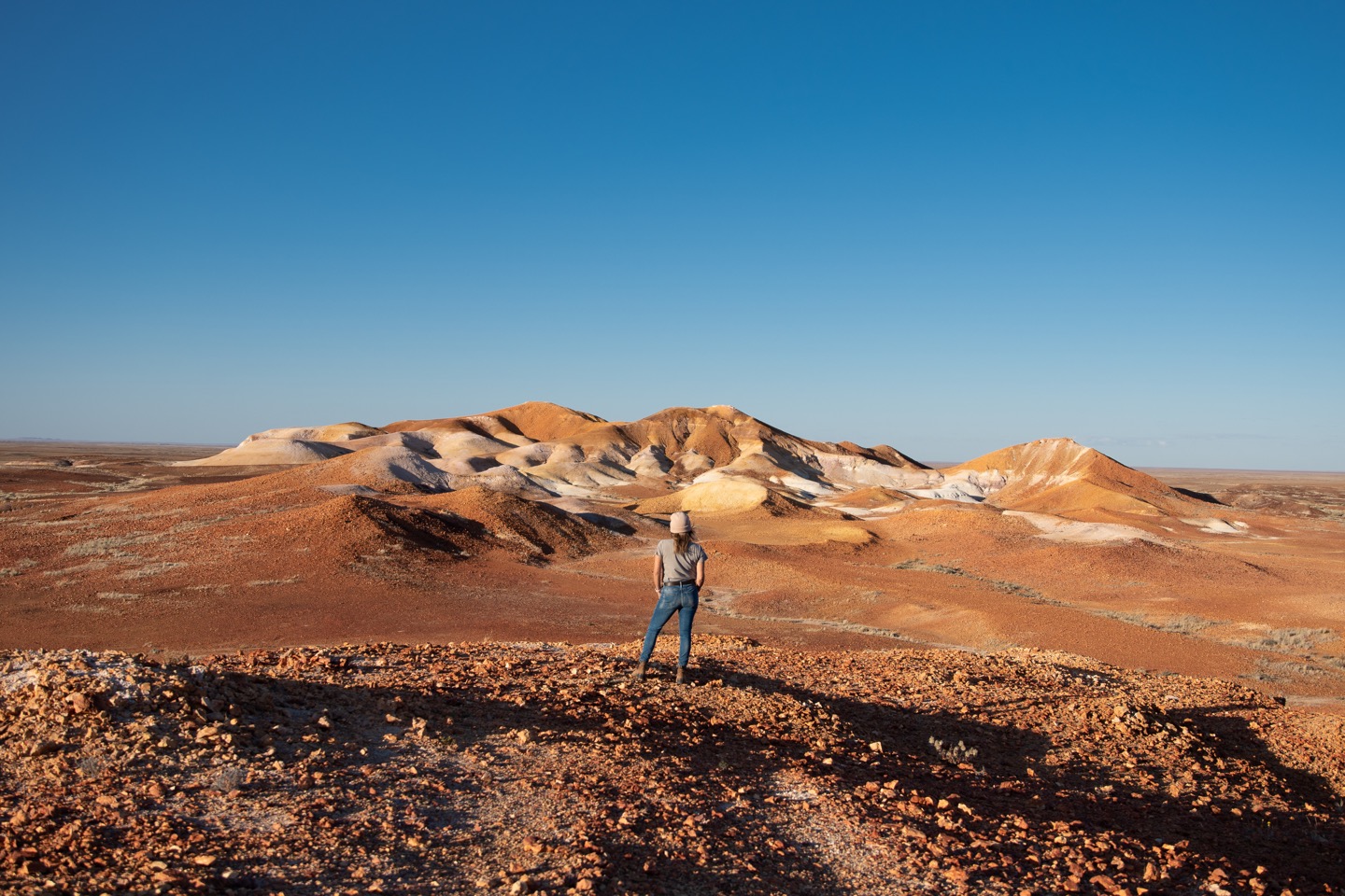 coober pedy, daily routine, travel routine, routine for full time travel, healthy full time travel, healthy living caravan, caravanning australia, stay healthy on the road, caravan fitness, meditation, consistency, daily routine
