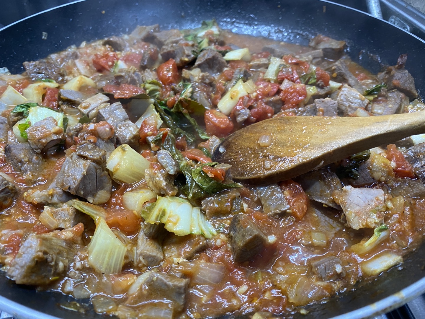 leftover lamb, meal with leftover lamb, lamb stew, healthy lamb meal, healthy lamb stew, tasty lab stew, tasty, delicious, easy recipe, bay leaves, bay leaf